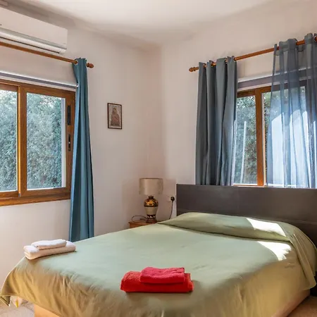 别墅 Spiti Damianos Beachfront *