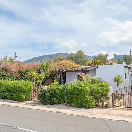 Spiti Damianos Beachfront * Pomos