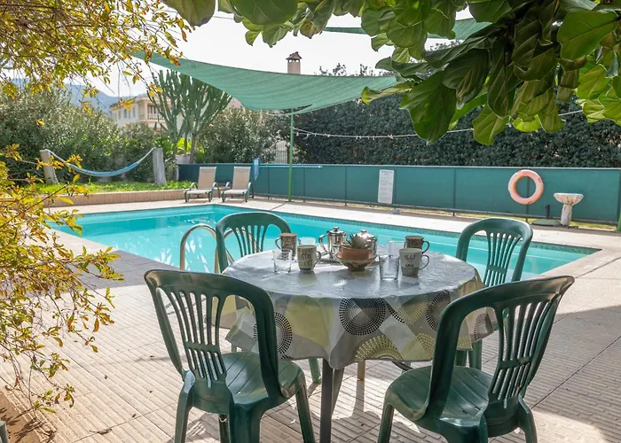 Spiti Damianos Beachfront Vila *