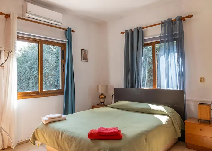 Vila Spiti Damianos Beachfront *