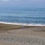Villa Spiti Damianos Beachfront *