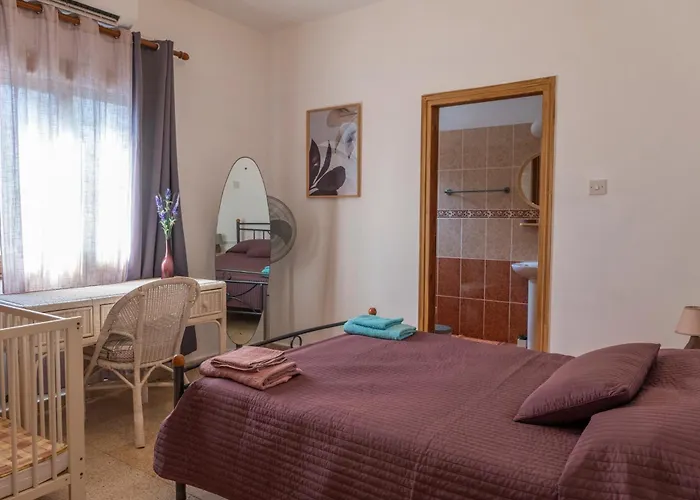 Spiti Damianos Beachfront *